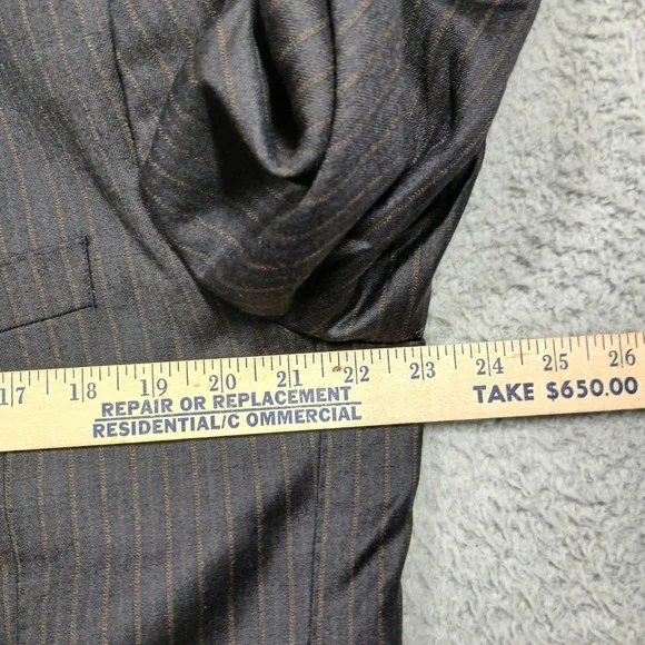 Banana Republic Men's 44R Wool Blazer Navy Pinstripe Two Button Made in Egypt